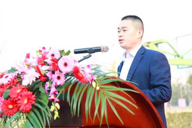我校学生奖学金和励志奖学金发放仪式隆重举行