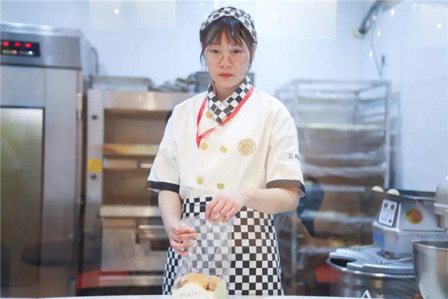 【新生访谈】许瑞婷:拒绝温室!15岁小姐姐的独立人生是从这里开