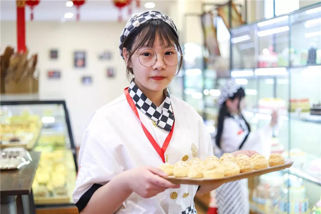 【新生访谈】许瑞婷:拒绝温室!15岁小姐姐的独立人生是从这里开