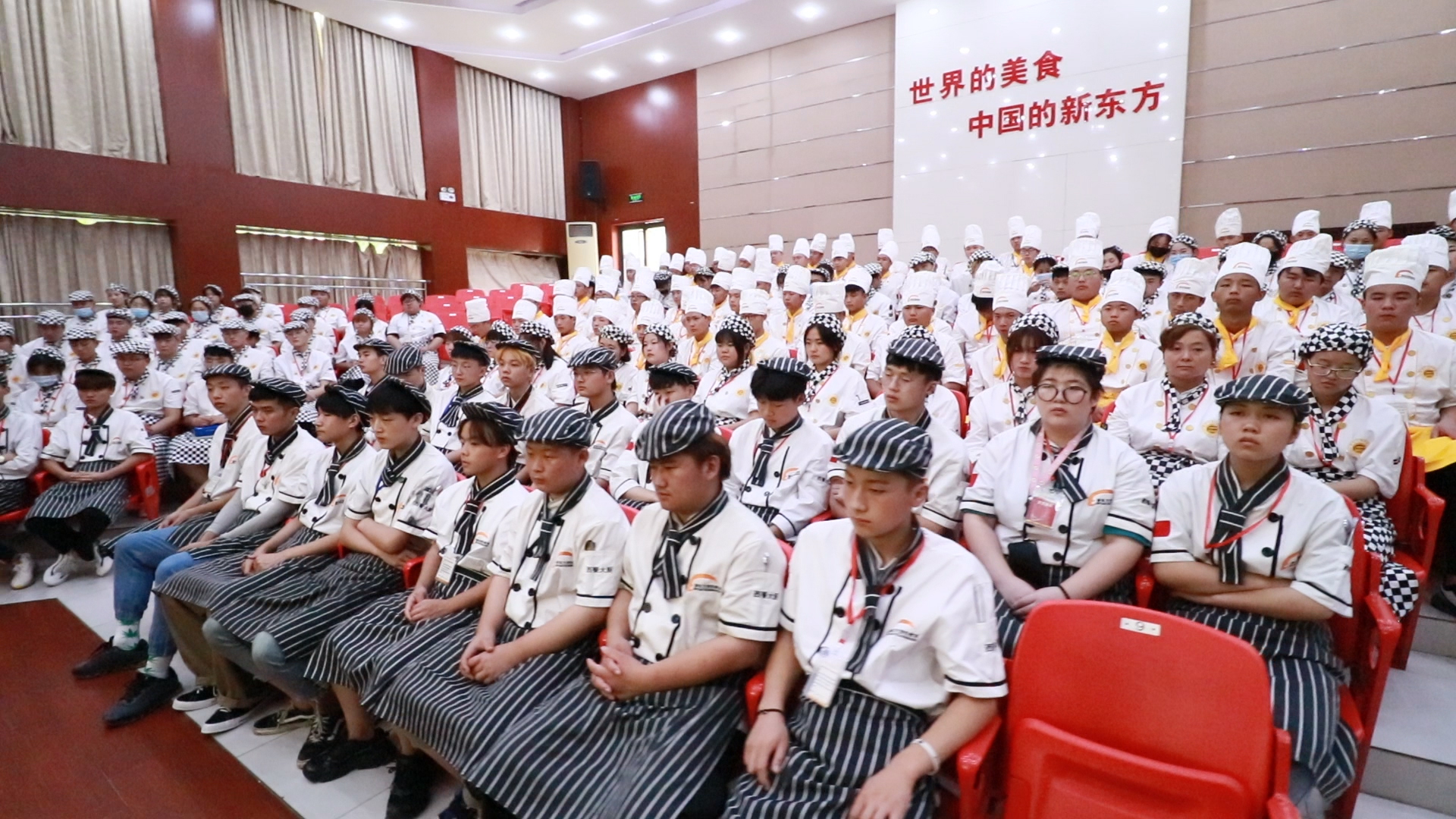 安徽新东方首期初中生对口大专班开班典礼圆满举行!