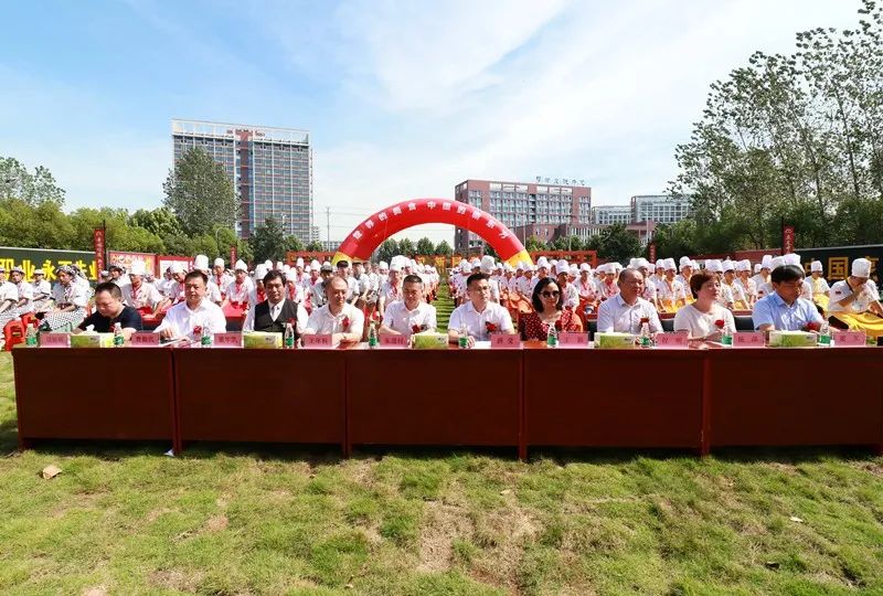 恭喜!安徽新东方32周年校庆暨名企助学金颁发活动圆满举行!