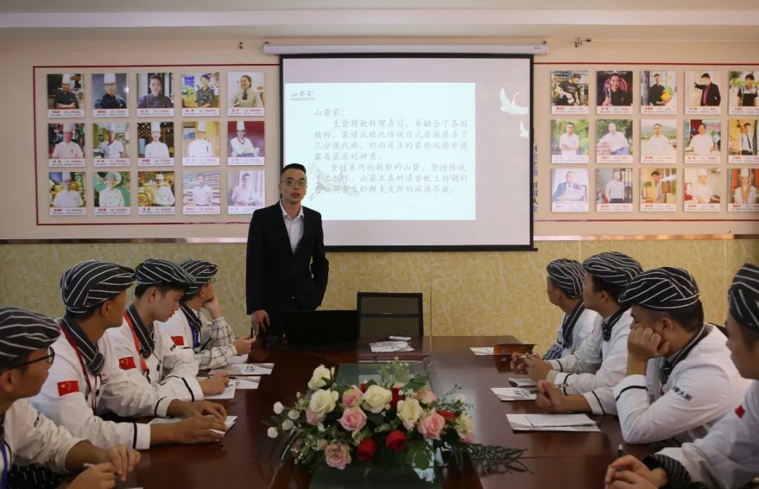 人社部:壮大高技能人才队伍,大力发展技工教育。